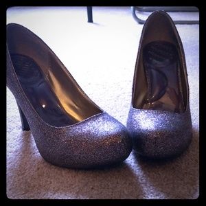 Steve Madden Girl 3" Holographic Sparkle Pumps